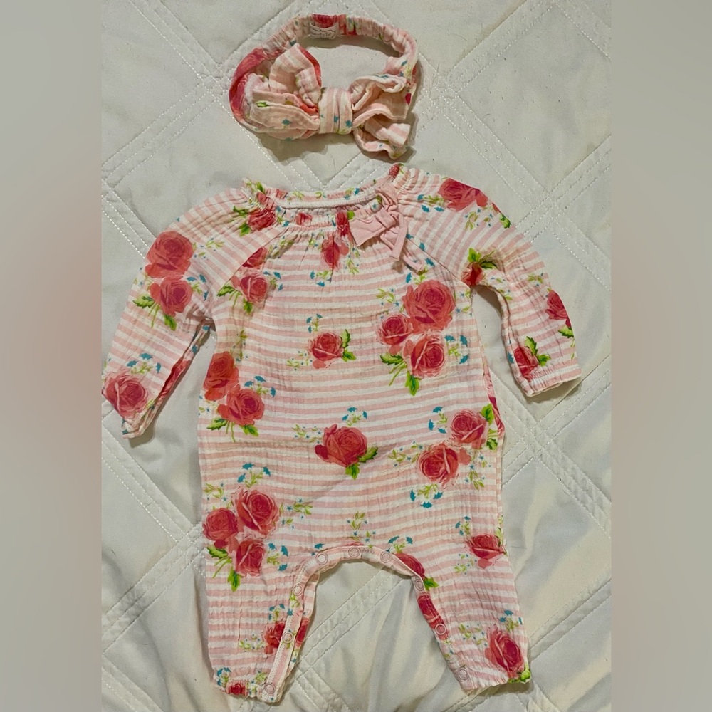 0-3 romper w/matching bow